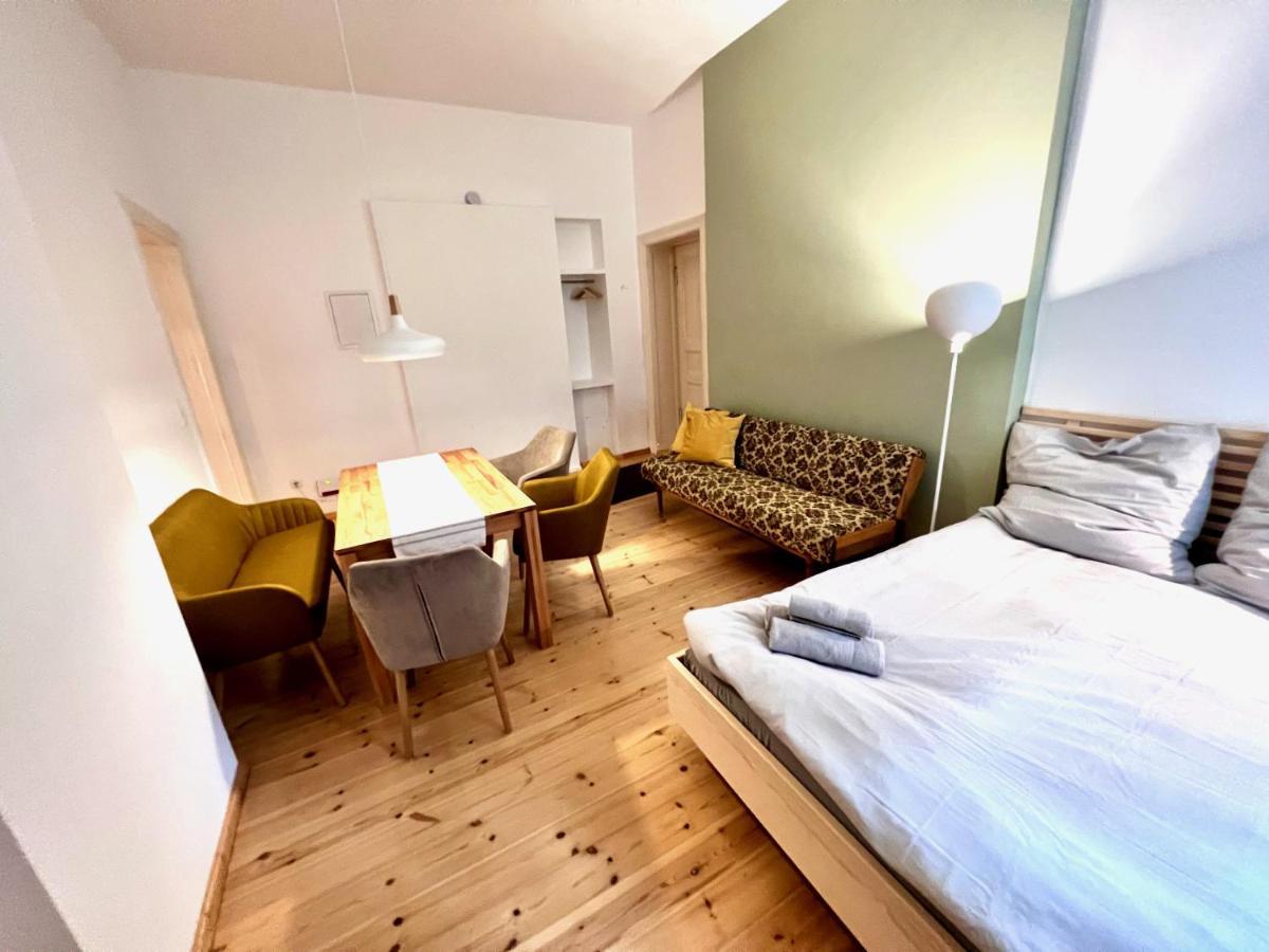 Gemuetliche 2-Zimmer-Wohnung Zentral Friedrichshain Berlin Exterior foto